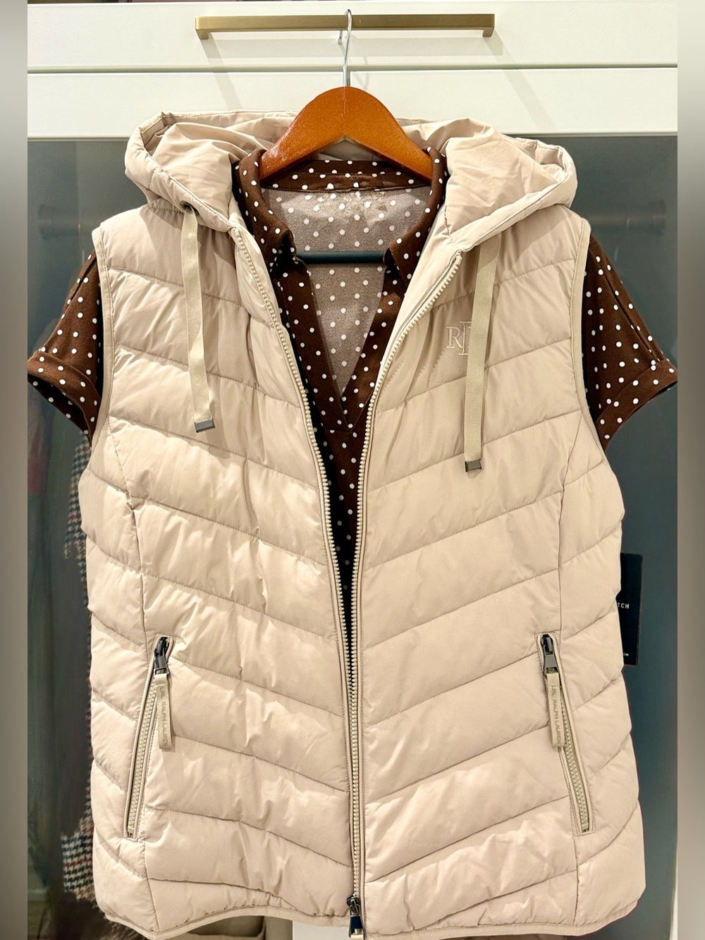 NWT Lauren Ralph Lauren Women’s Cream Hooded Quilted Puffer Vest Size L - Picture 7 of 7